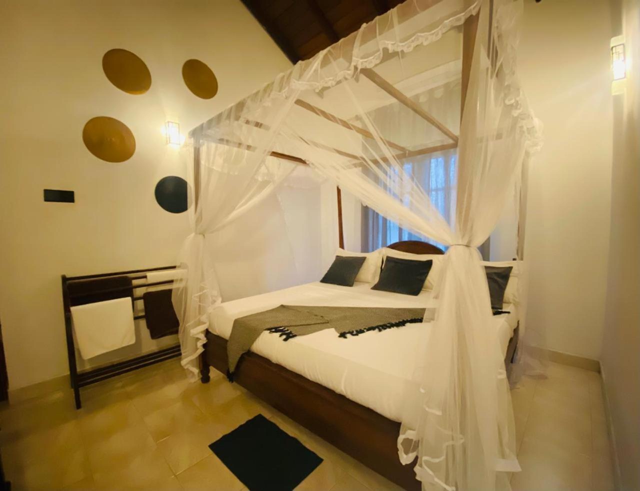 Kingcity Resort Anurâdhapura Extérieur photo